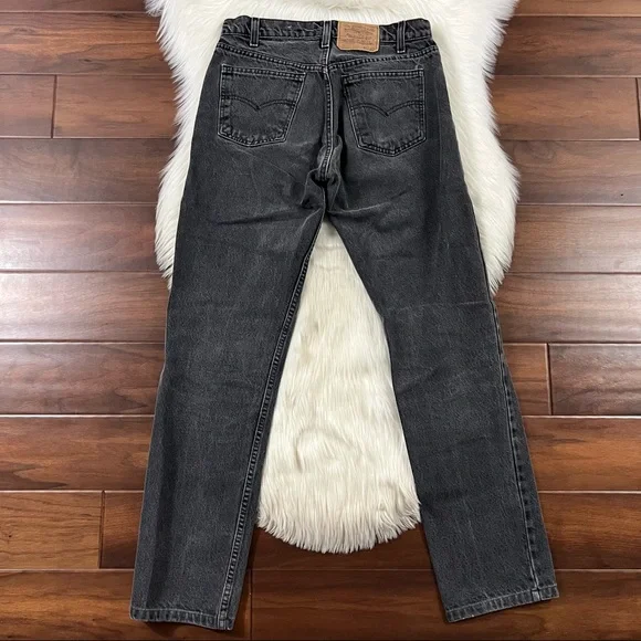 Vintage 1987 Levi's Size 30 (Tagged 33) Faded Black Denim Jeans - Picture 6 of 10
